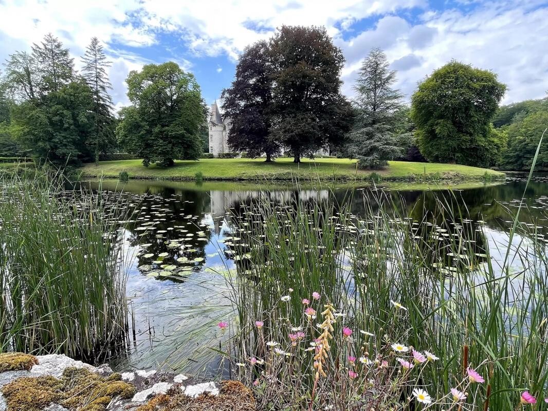 Photo 11 : "L'Intemporel" : T3 dans un véritable château