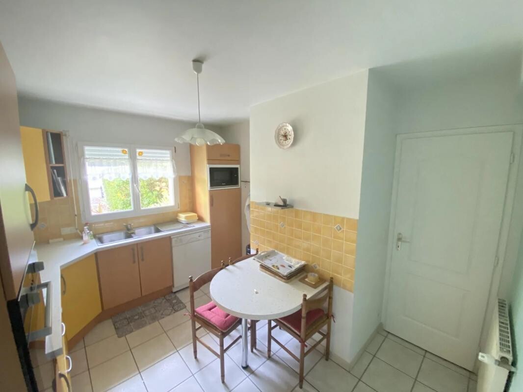 Photo 6 : Maison 5 pieces 100 m² + garage - 1 chambre et sde de Plain-pied  VANNES-Est –  2 km du Port