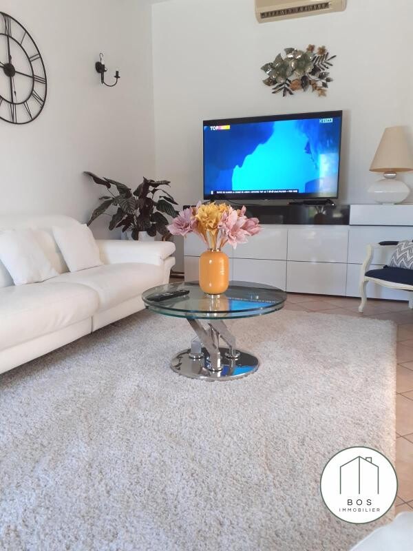 Photo 17 : Spacieuse villa avec piscine