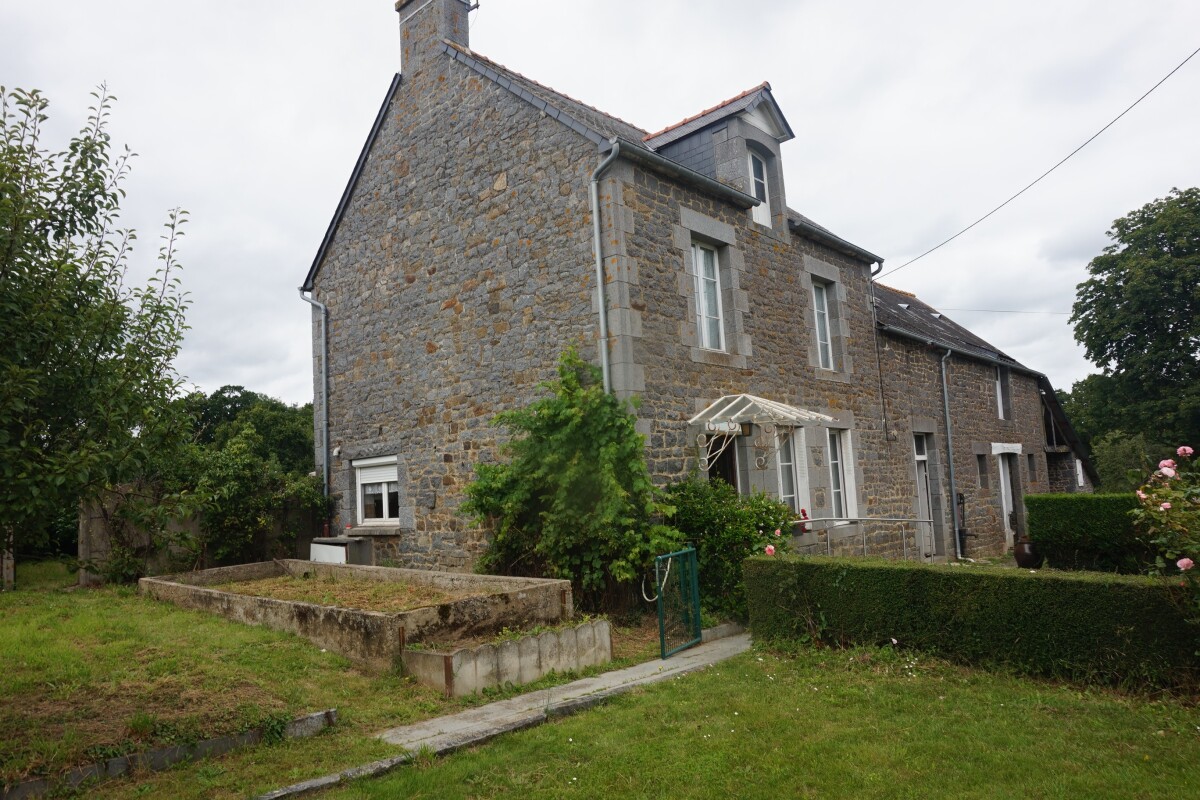 Photo 1 : Maison - Lanhélin - 116m²