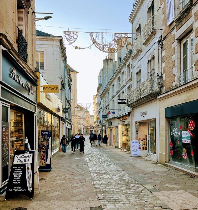 Photo 2 : Immeuble en plein coeur de ville