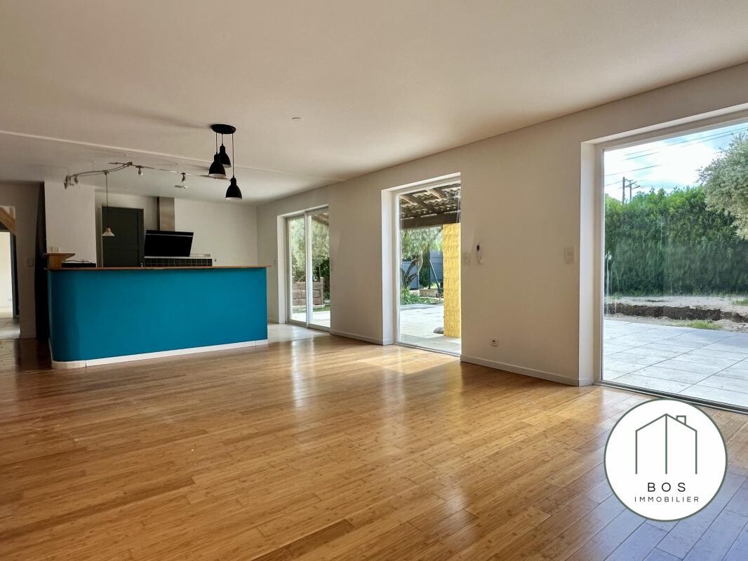 Photo 6 : Villa avec jardin et garage