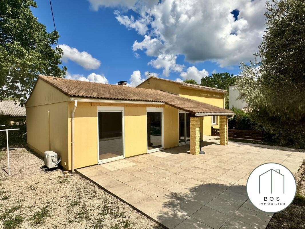 Photo 3 : Villa avec jardin et garage
