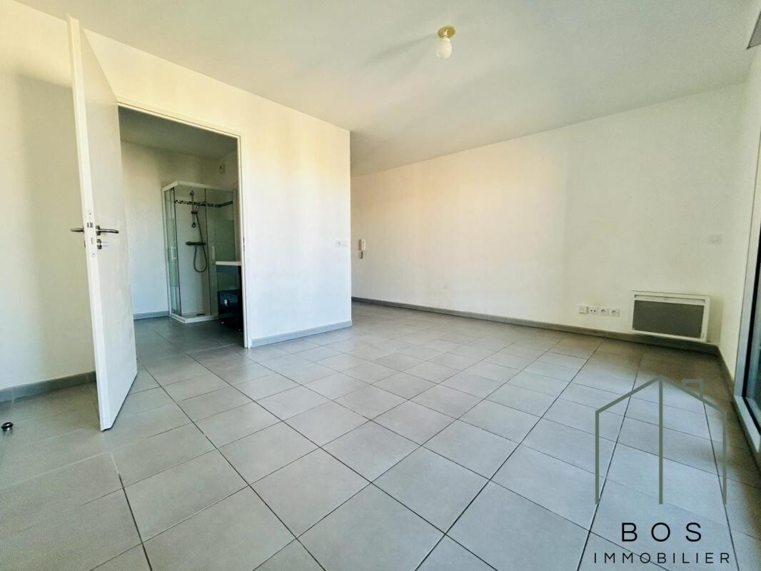 Photo 3 : Appartement T1 avec terrasse et piscine