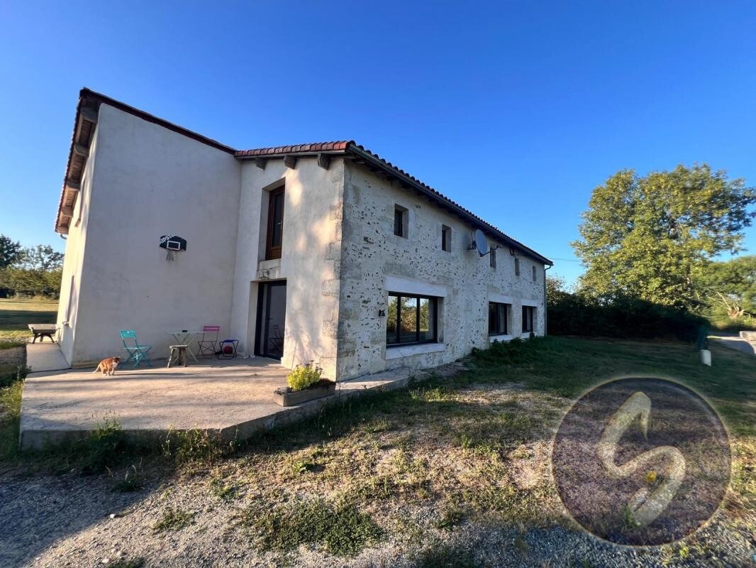 Photo 11 : MAISON ANCIENNE RENOVEE SUR GRAND TERRAIN