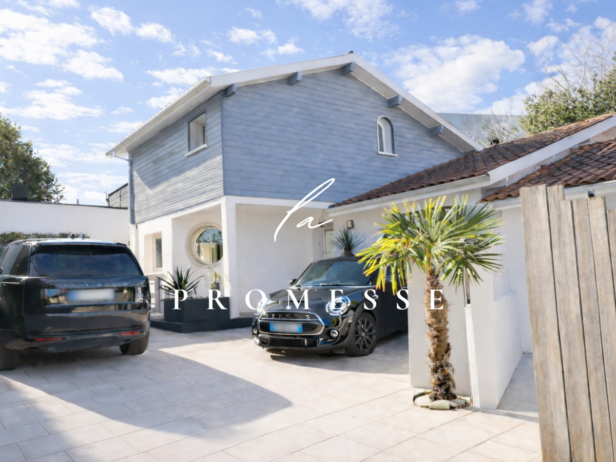 Photo 8 : FAMILY HOUSE - Terrasse & Piscine