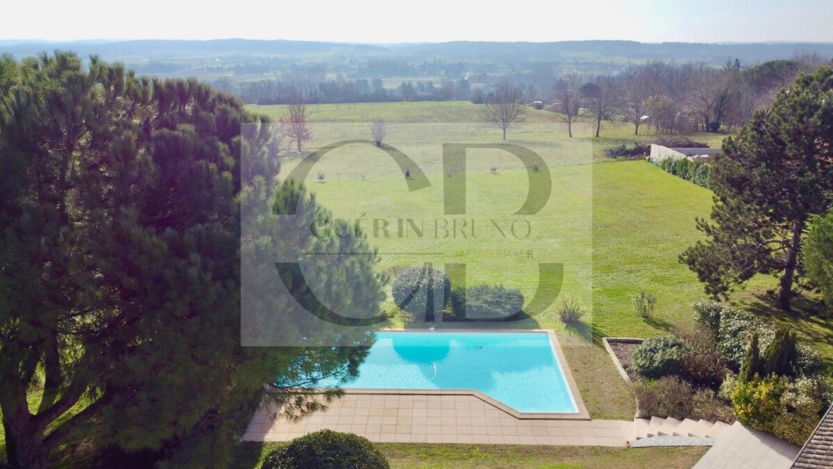 Photo 16 : À VENDRE - Villa de Charme avec Vue Exceptionnelle - Exclusivité GUERIN BRUNO IMMOBILIER
