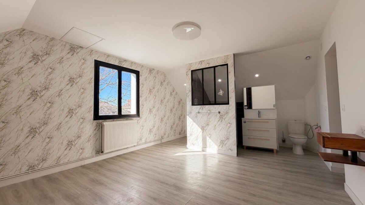 Photo 13 : Maison rénovée  avec vue sur la campagne