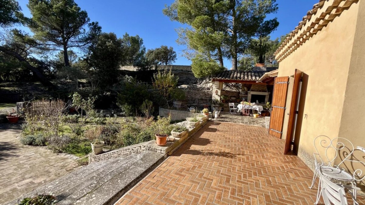 Photo 17 : Bastide de  charme sur les hauteurs de St Antoine à l'Isle sur la Sorgue