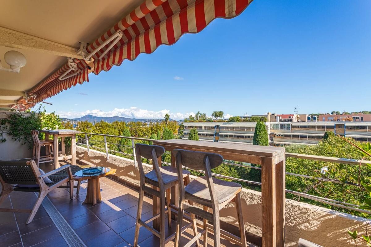 Photo 12 : Appartement en duplex avec toit terrasse à St Tropez