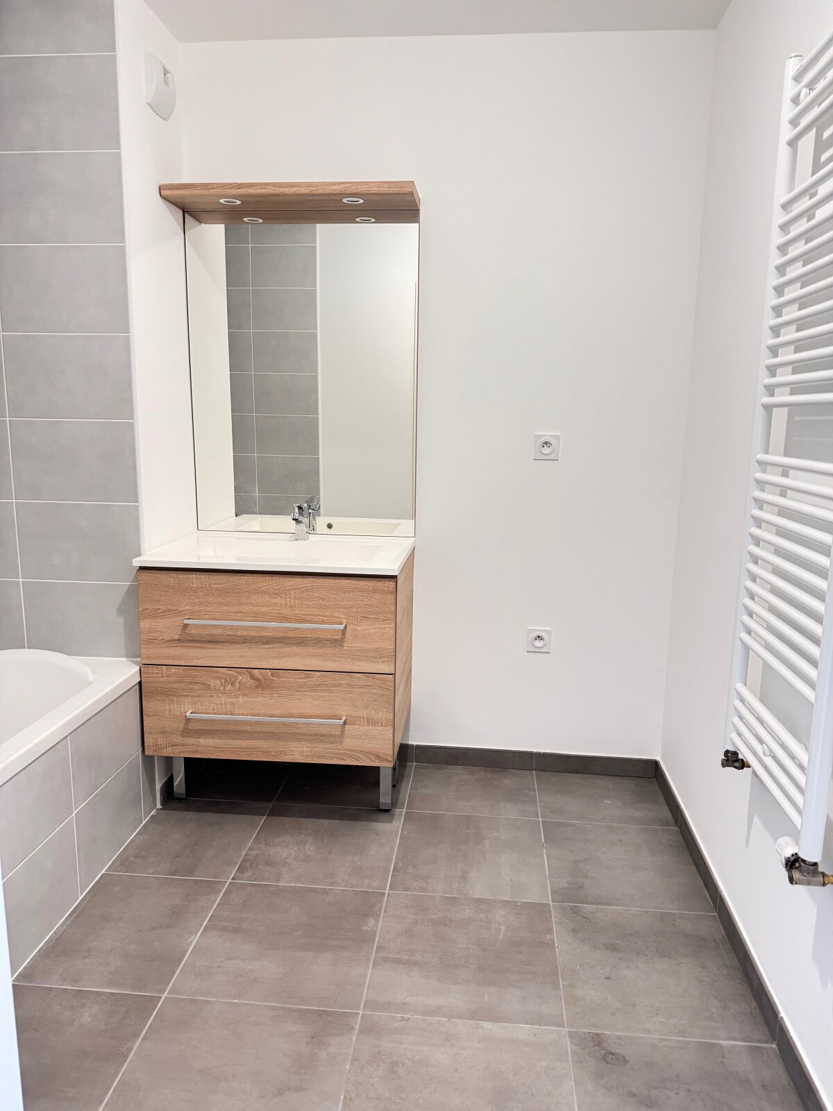 Photo 3 : 2P dans la verdure - Tassin-la-Demi-Lune - 47m²