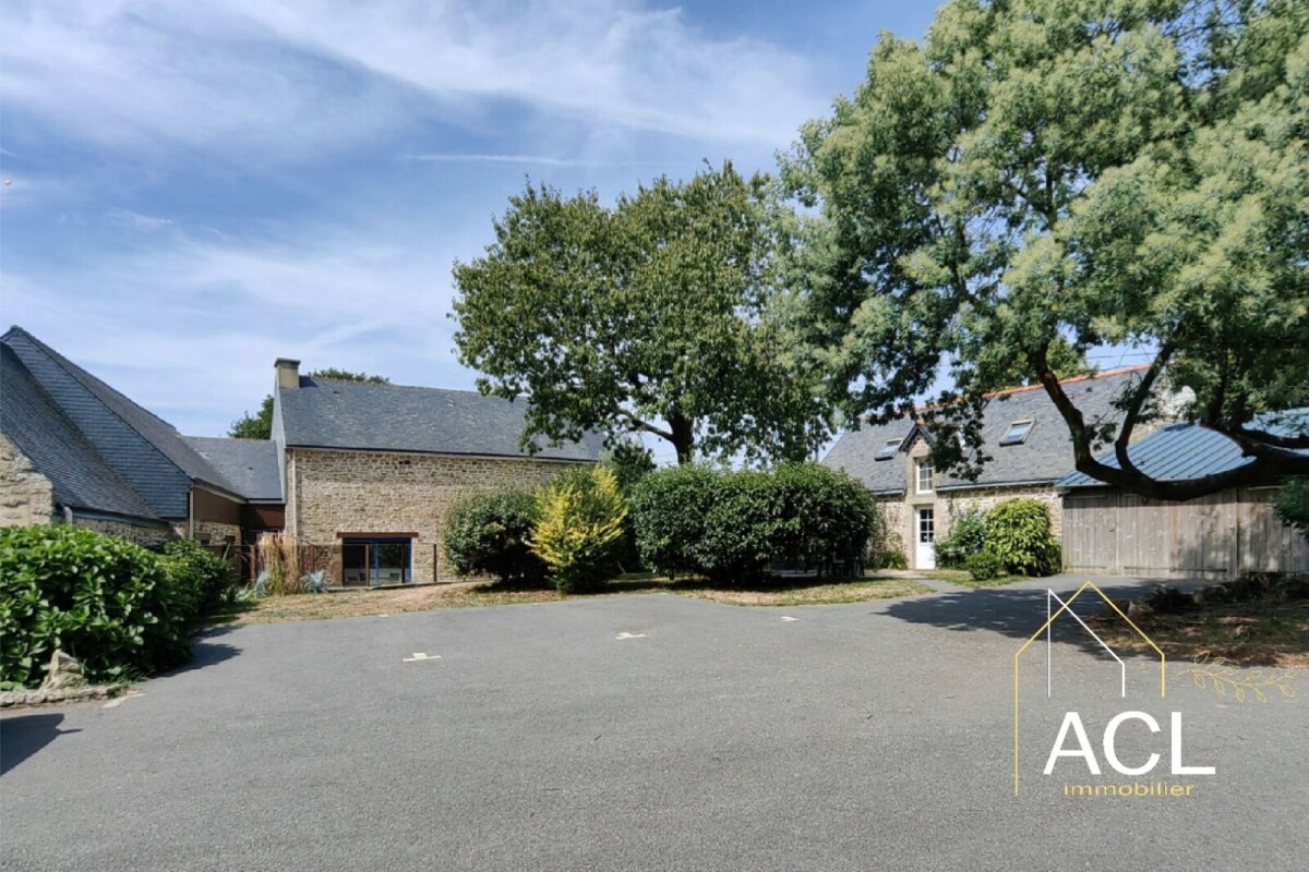 Photo 4 : Ensemble de 5 maisons avec piscine sur 9 000 m² arborés
