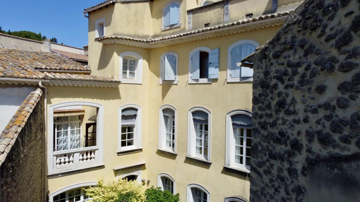 Photo 3 : Elégant Hotel particulier aux portes de Chateauneuf du Pape
