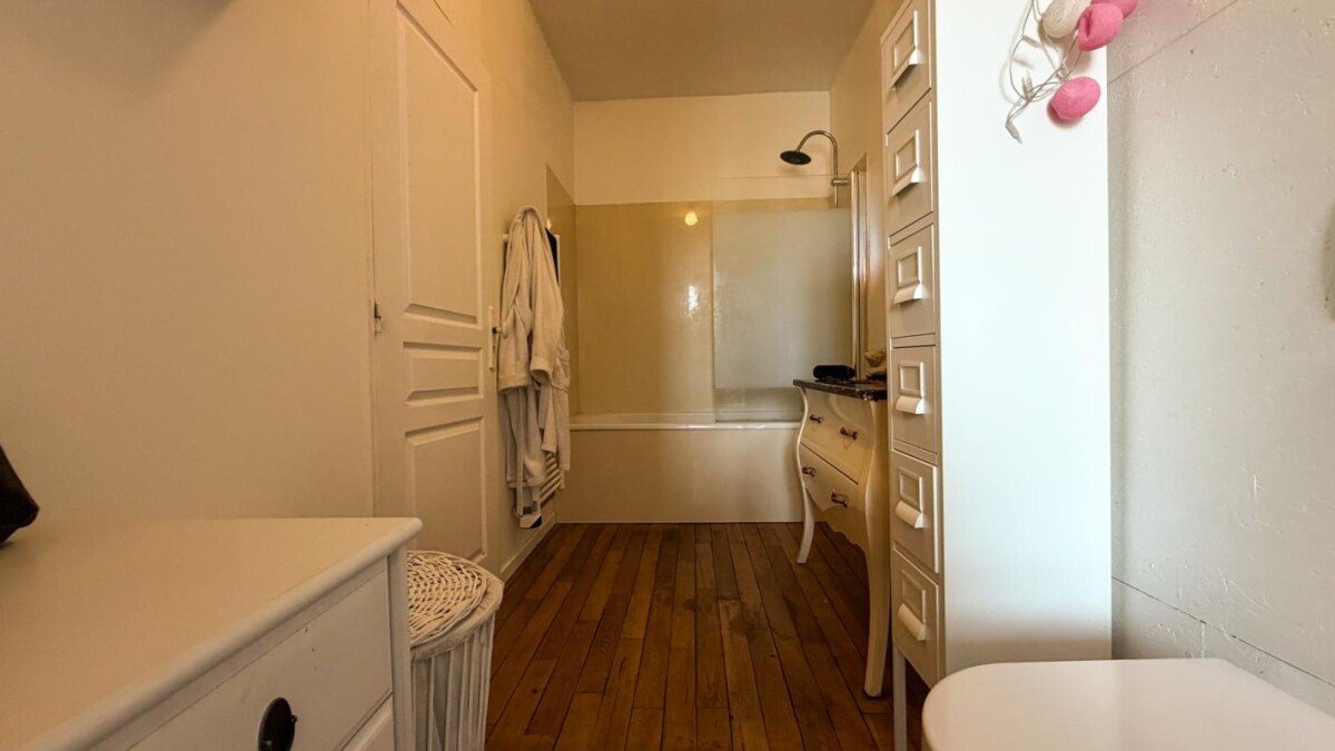 Photo 14 : Maison de charme en centre ville avec garage et studio loué