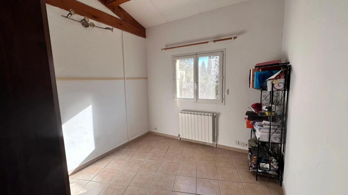 Photo 16 : Villa de plain pied avec appartement et dépendances à Vedène