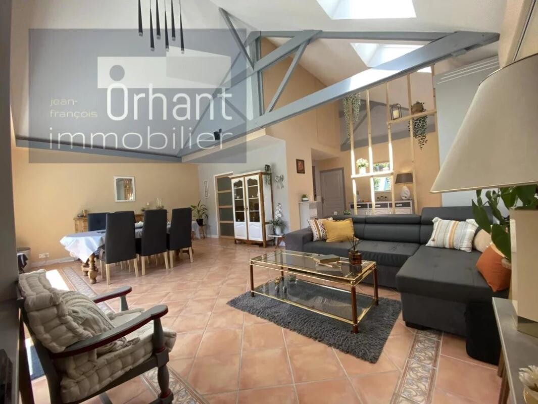 Photo 6 : Maison de charme avec locatifs 206 m² de plain-pied – St Nolff 10 minutes du centre de Vannes