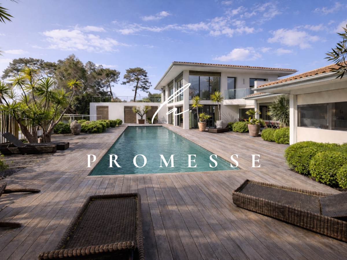 Photo 1 : Villa - Biarritz - 323m²