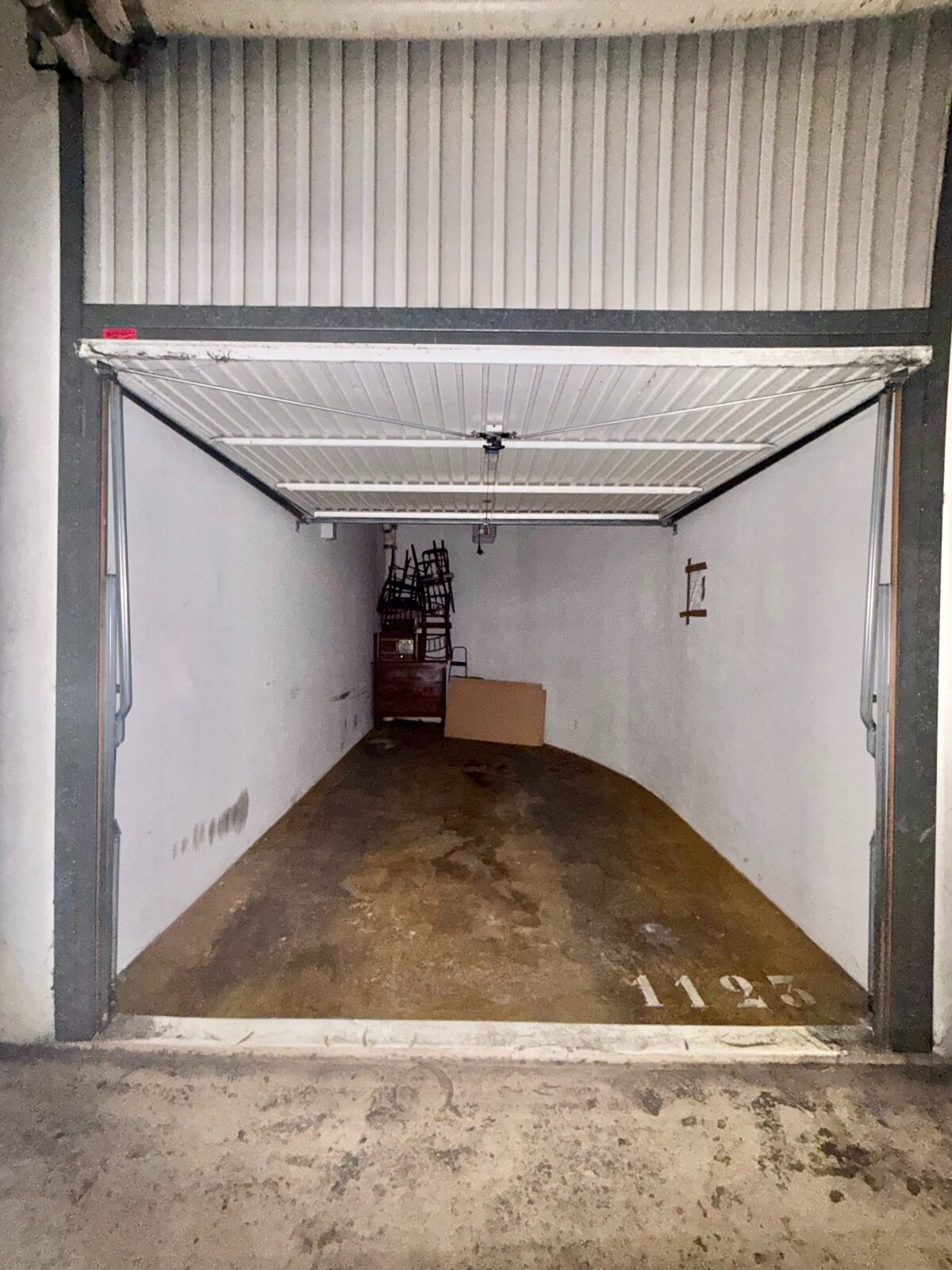 Photo 3 : Garage | Box - Paris 15ème - 13m²