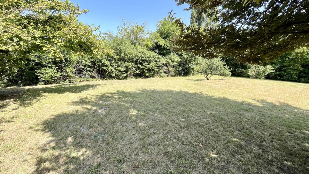 Photo 23 : Villa avec piscine et dépendances proche de L'Isle-sur-la-Sorgue