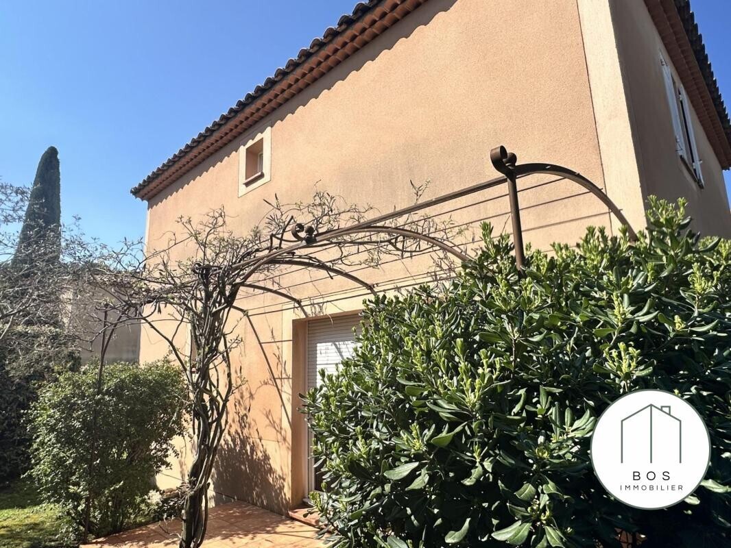 Photo 2 : Maison avec jardin dans résidence sécurisée avec piscine