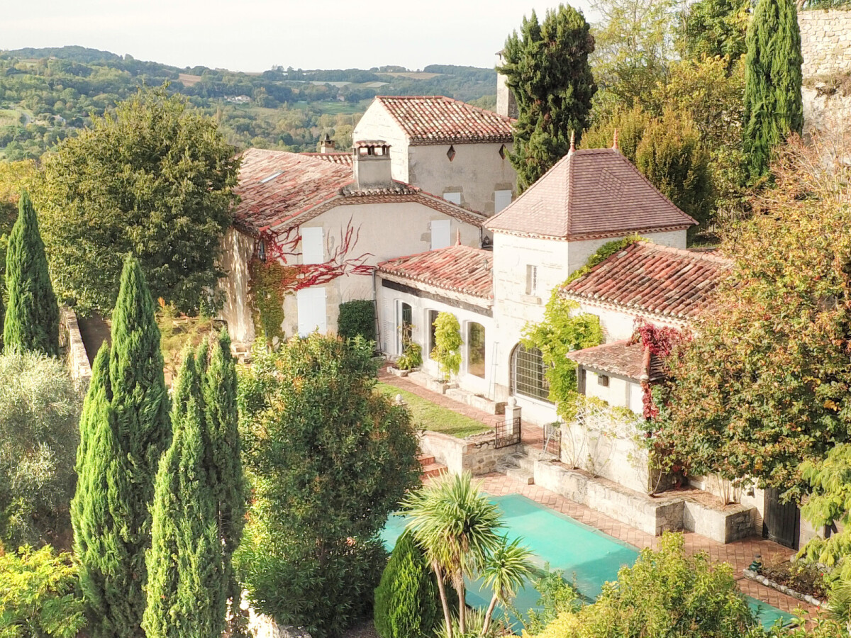 Photo 1 : Maison et gîte avec vue dominante proche d'Agen