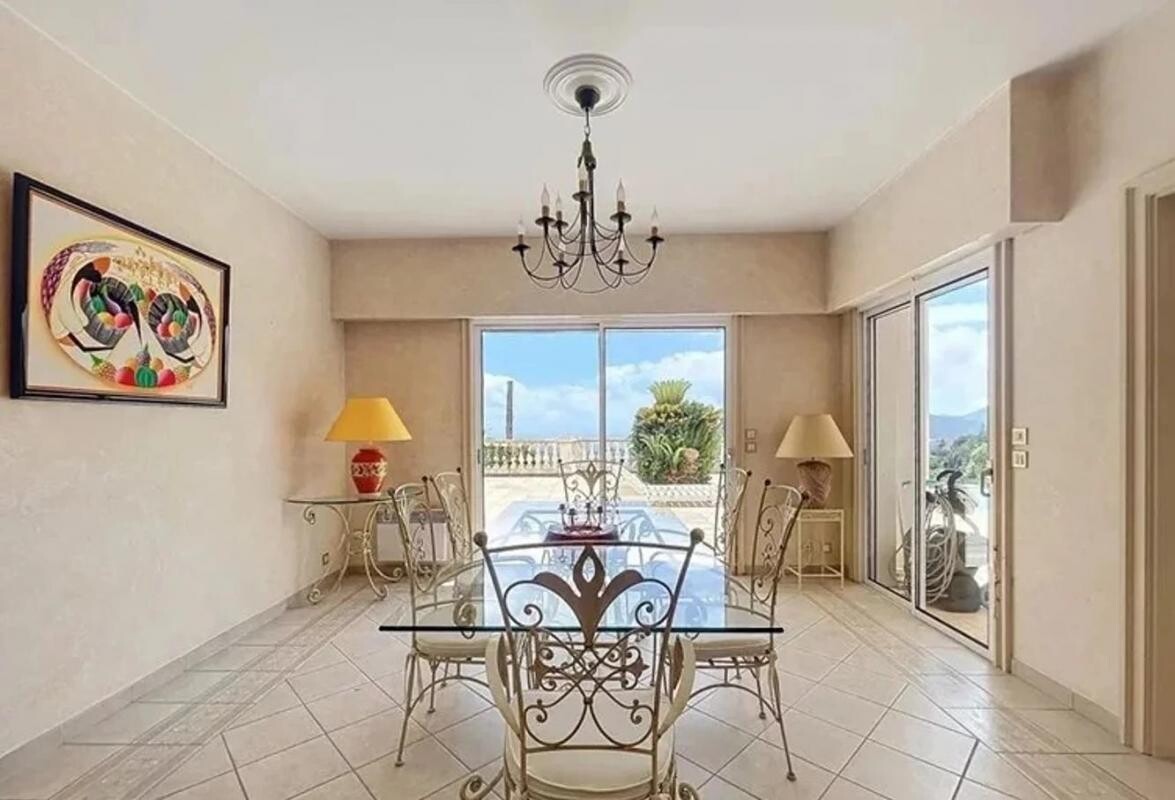 Photo 8 : Vente Villa de Luxe Mandelieu-la-Napoule | 1 970 00 € - 284 m²