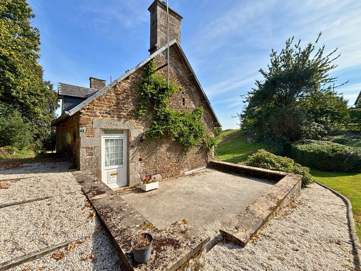 Photo 2 : Maison - Saint-Laurent-de-Cuves - 134m²