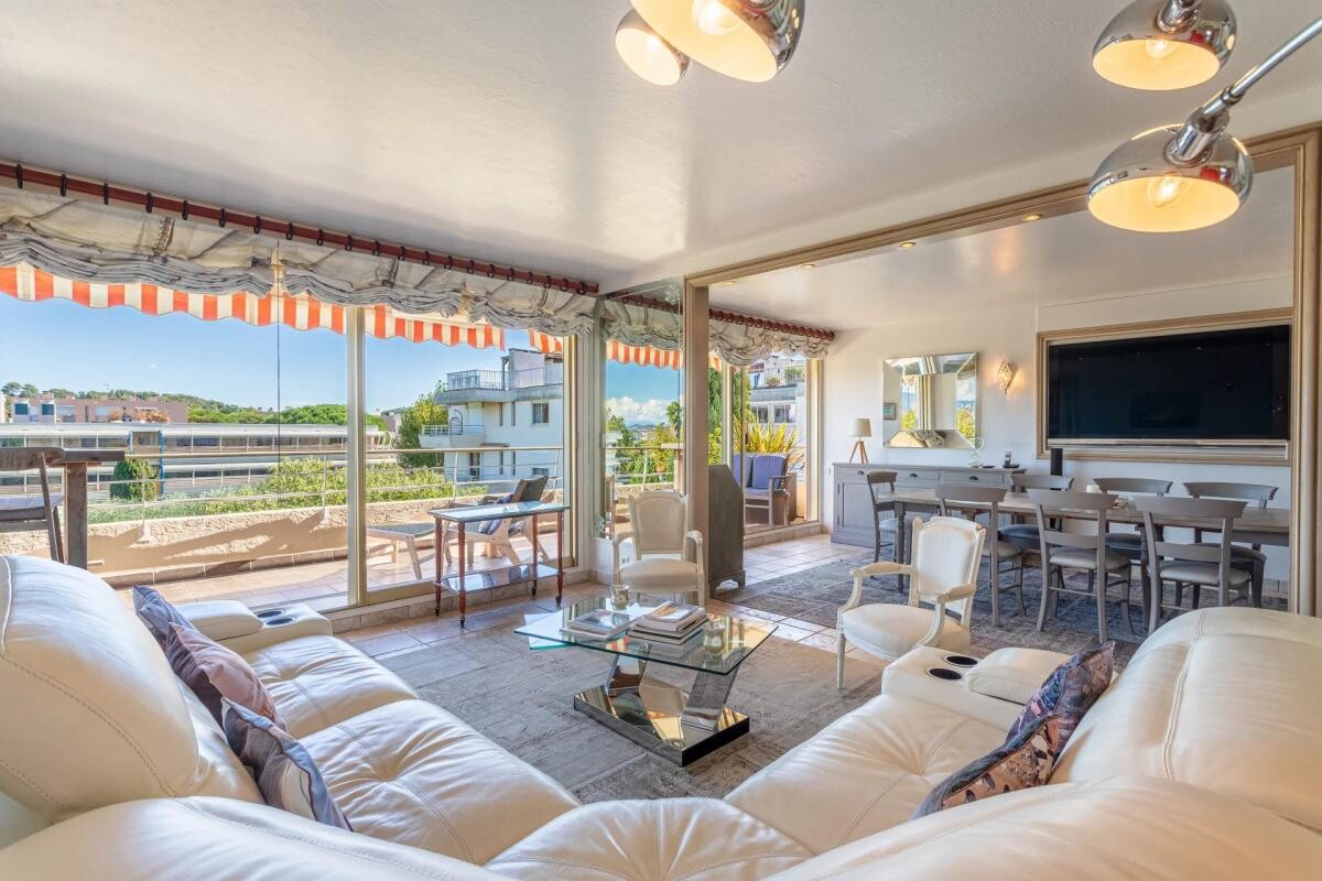 Photo 11 : Appartement en duplex avec toit terrasse à St Tropez