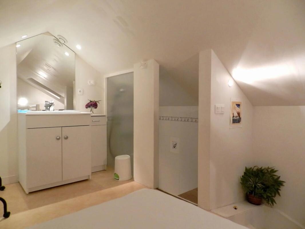 Photo 26 : Maison de charme avec locatifs 206 m² de plain-pied – St Nolff 10 minutes du centre de Vannes