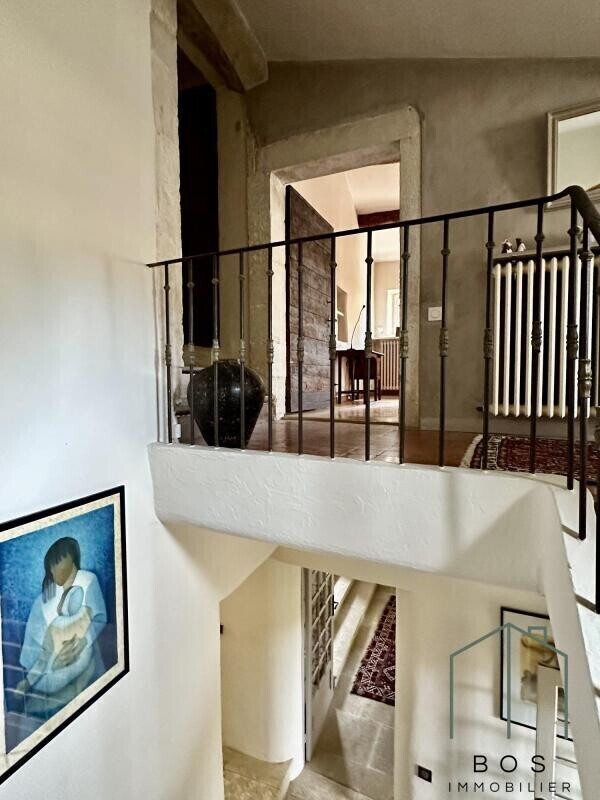 Photo 30 : Bâtisse en pierres avec piscine