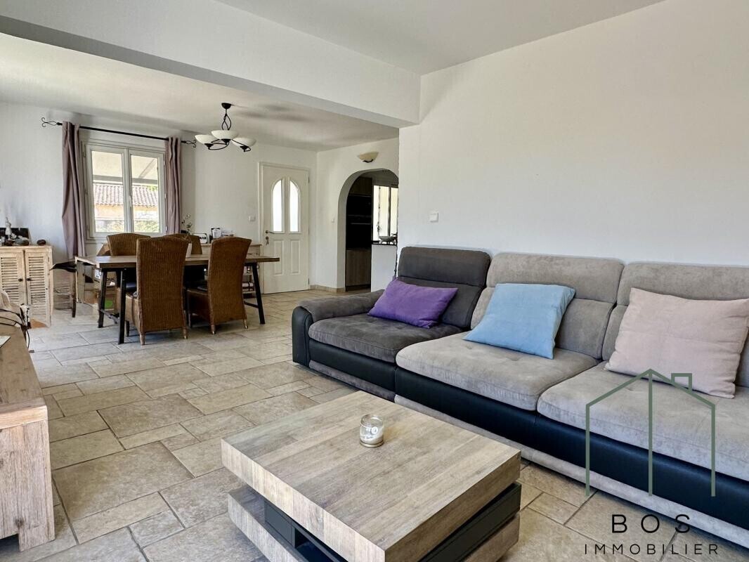 Photo 7 : Villa de plain pied avec jardin