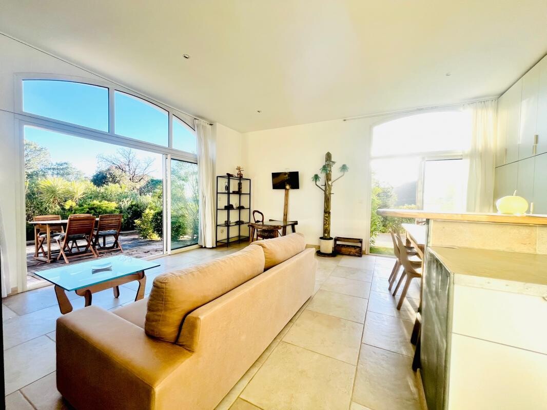 Photo 1 : Les Issambres - Loft refait à neuf - 3 pieces