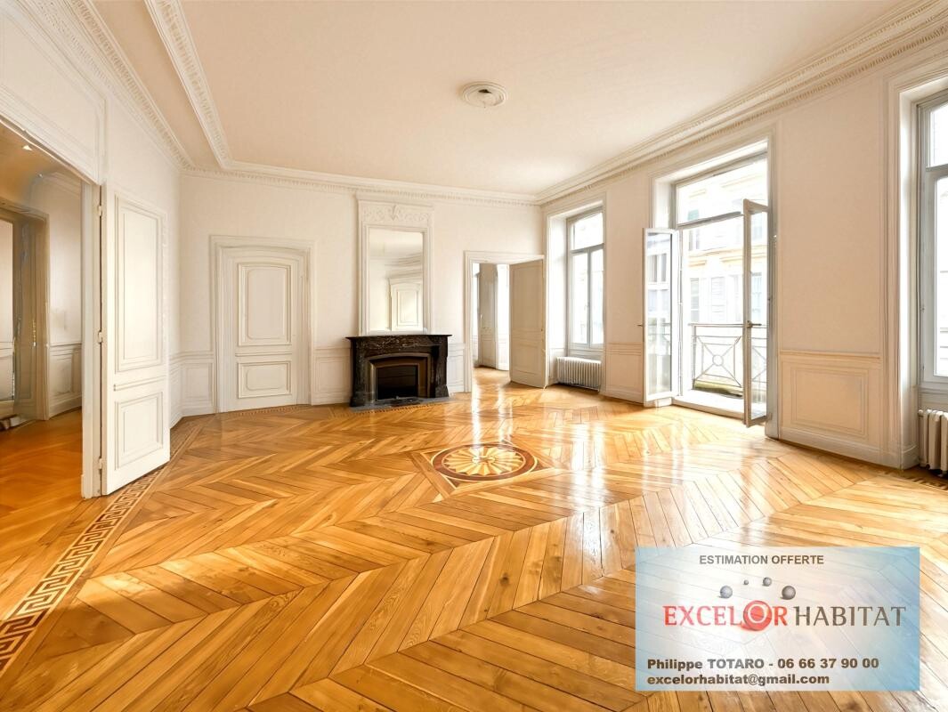 Photo 6 : APPARTEMENT DE CHARME LUMINEUX AU CALME 3 CHAMBRES  de 163 m2 HYPERCENTRE PARKING GRATUIT
