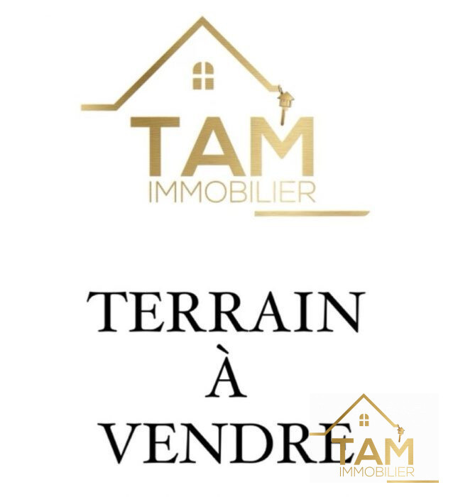 Photo 1 : Terrain constructible avec permis