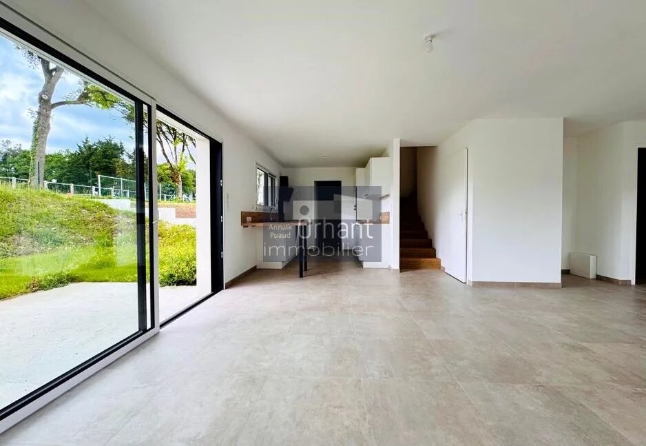 Photo 6 : Maison RE 2020 – 4 Chambres – 6 pièces - Vie de plain-pied