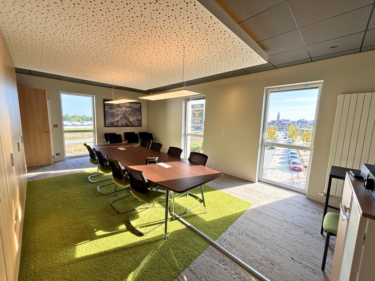 Photo 2 : Bureau - Dinan - 411m²