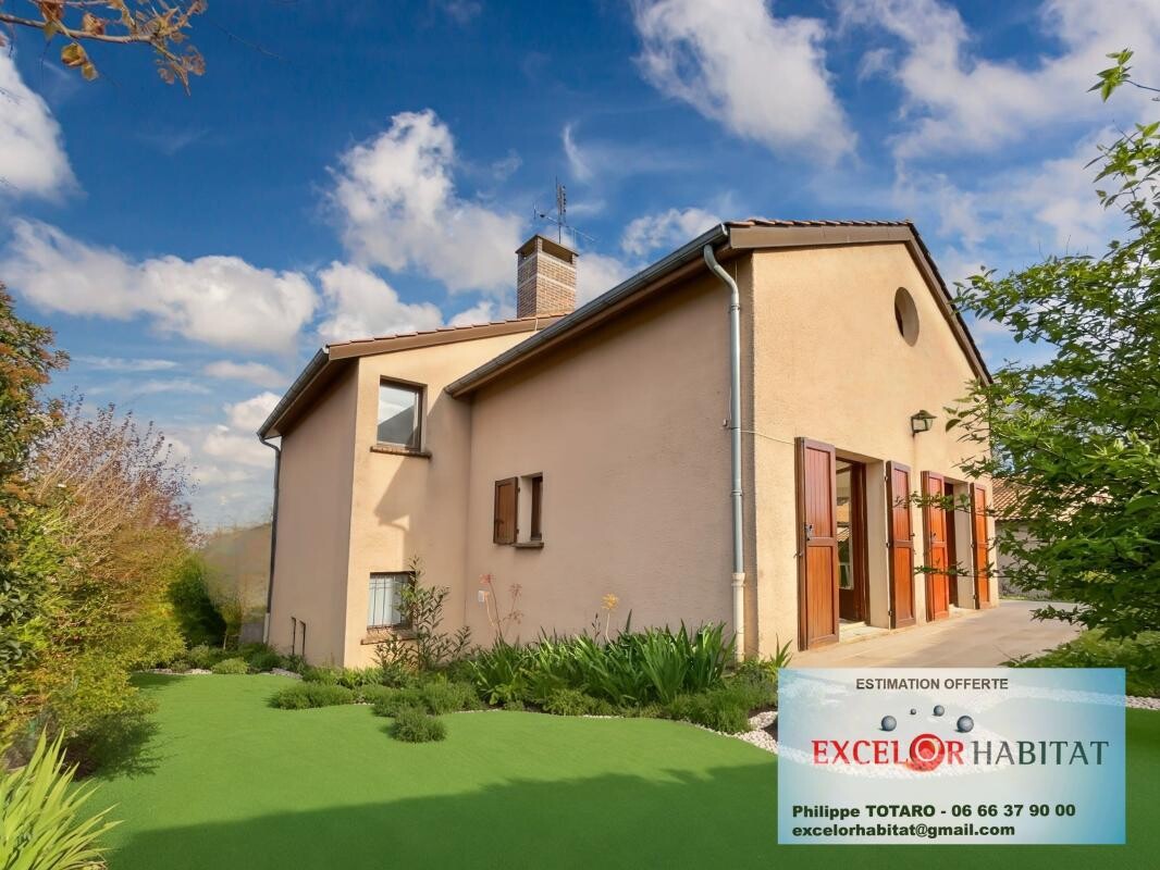 Photo 2 : Maison familiale 5 chambres avec jardin, grand séjour cathédrale, sous-sol complet, garages quartier calme, écoles et centre-ville accessibles à pied