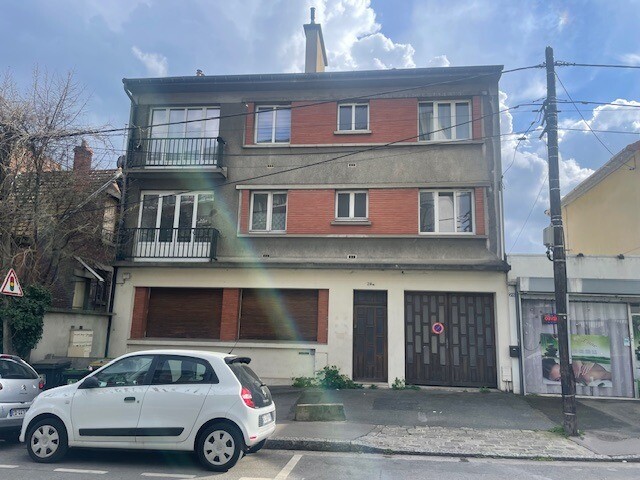 Photo 1 : Immeuble - Épinay-sur-Seine - 220m²