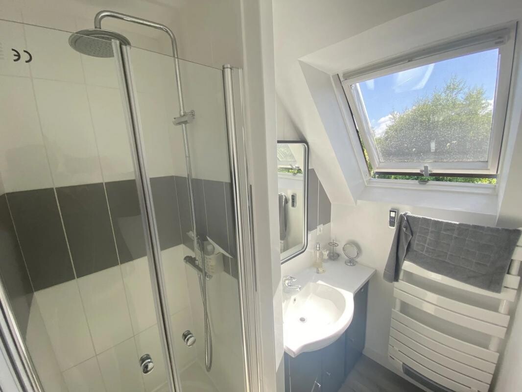 Photo 13 : Maison de charme bois 111 m² - 1,5 km océan - terrain 505 m² - Saint-Gildas-de-Rhuys