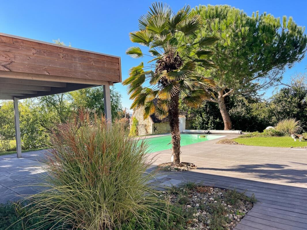 Photo 2 : Villa contemporaine signée par un architecte avec piscine