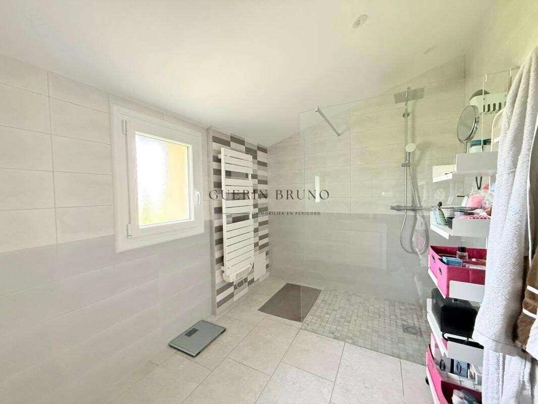 Photo 10 : Charmante maison au milieu des vignes