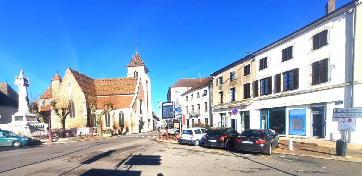 Photo 2 : Quadruplex avec local professionnel ST JEAN DE LOSNE