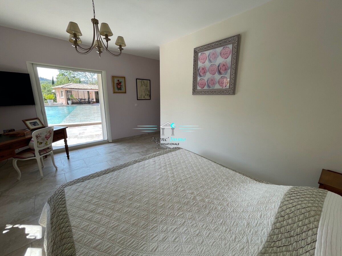 Photo 8 : Villa - Le Thoronet - 307m²