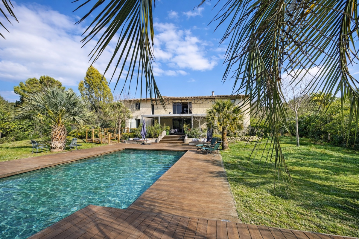 Photo 3 : Maison - Aix-en-Provence - 240m² - Piscine