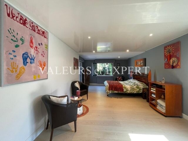 Photo 8 : TB DEMEURE INDIVIDUELLE EN SEMI PLAIN PIED - 258m²HAB