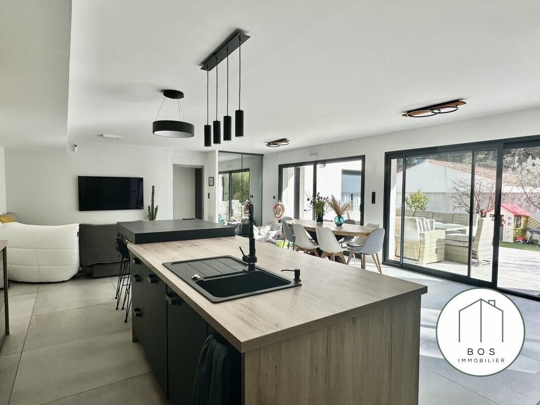 Photo 8 : Villa contemporaine avec piscine