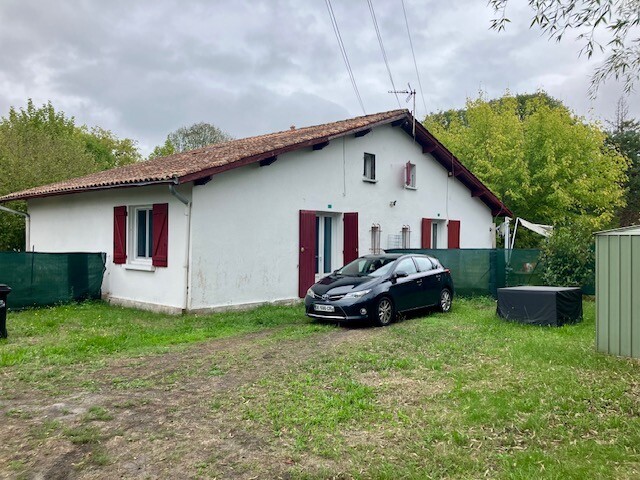 Photo 1 : Hostens- environnement calme et arboré pour ce T2 loué .