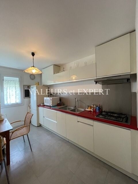 Photo 3 : TB Appartement T3, 85m², cave, parking privatif.