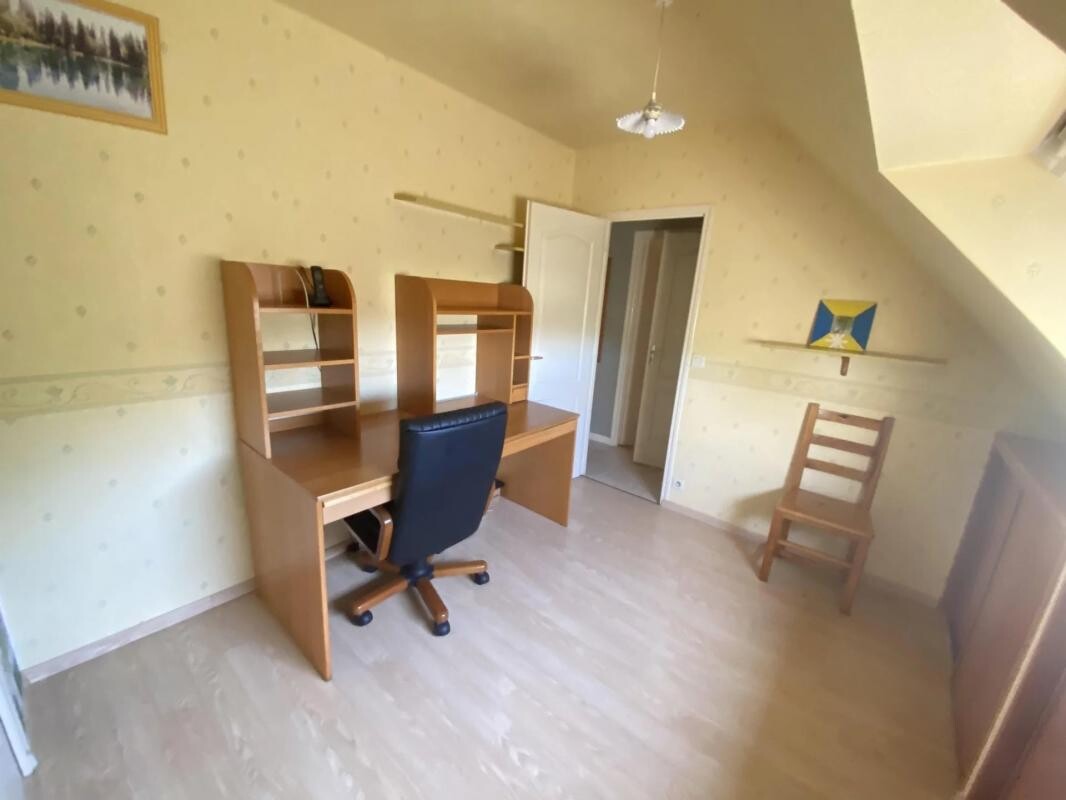 Photo 12 : Maison 5 pieces 100 m² + garage - 1 chambre et sde de Plain-pied  VANNES-Est –  2 km du Port
