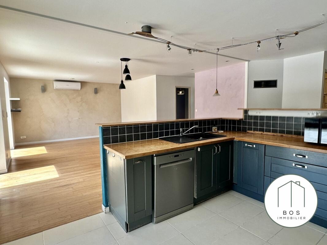 Photo 11 : Villa avec jardin et garage